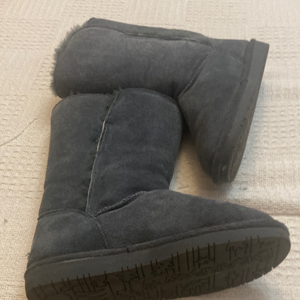 BearPaw Charcoal Winter Boots